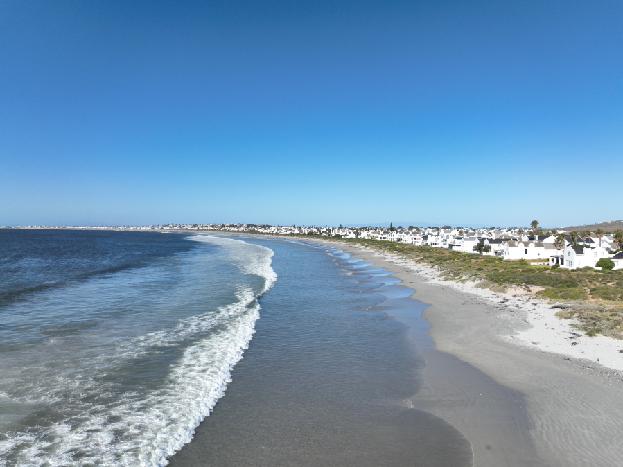 3 Bedroom Property for Sale in Golden Mile Western Cape